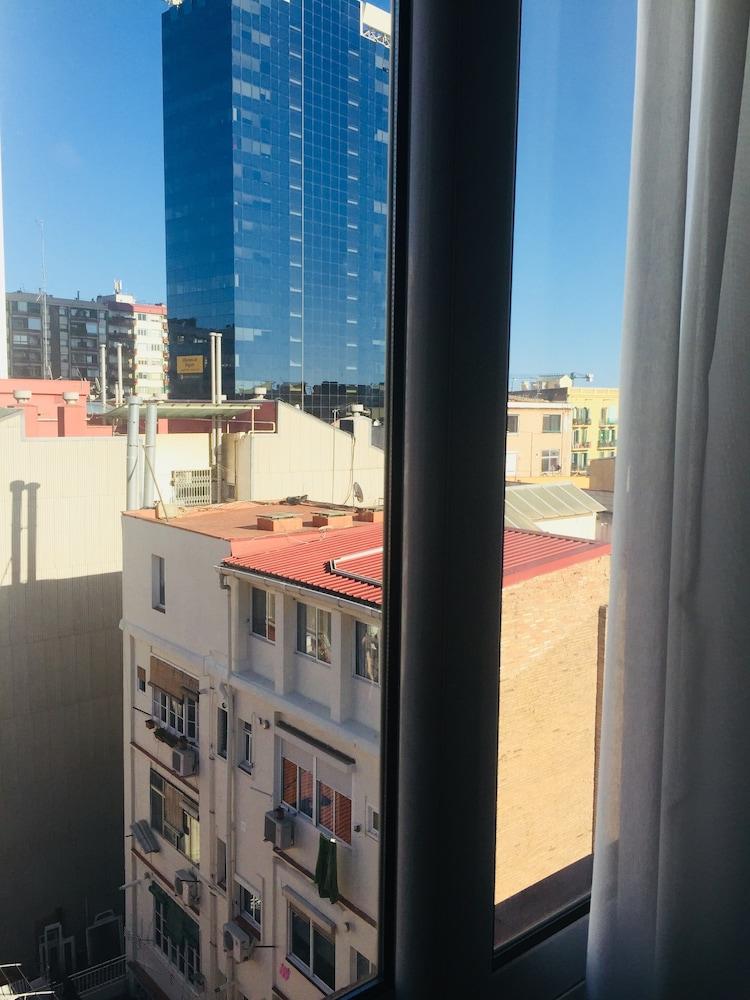 Hotel Transit Barcelona Exteriör bild