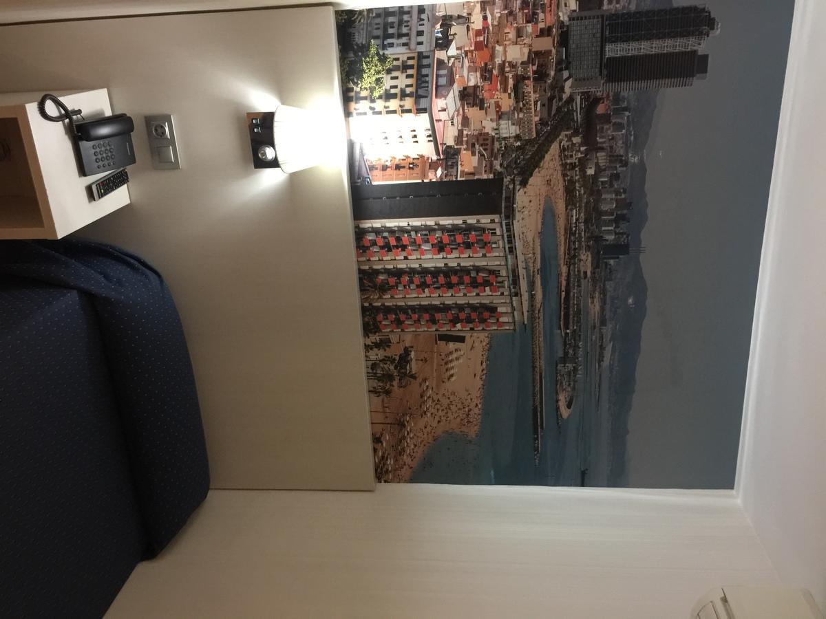 Hotel Transit Barcelona Exteriör bild