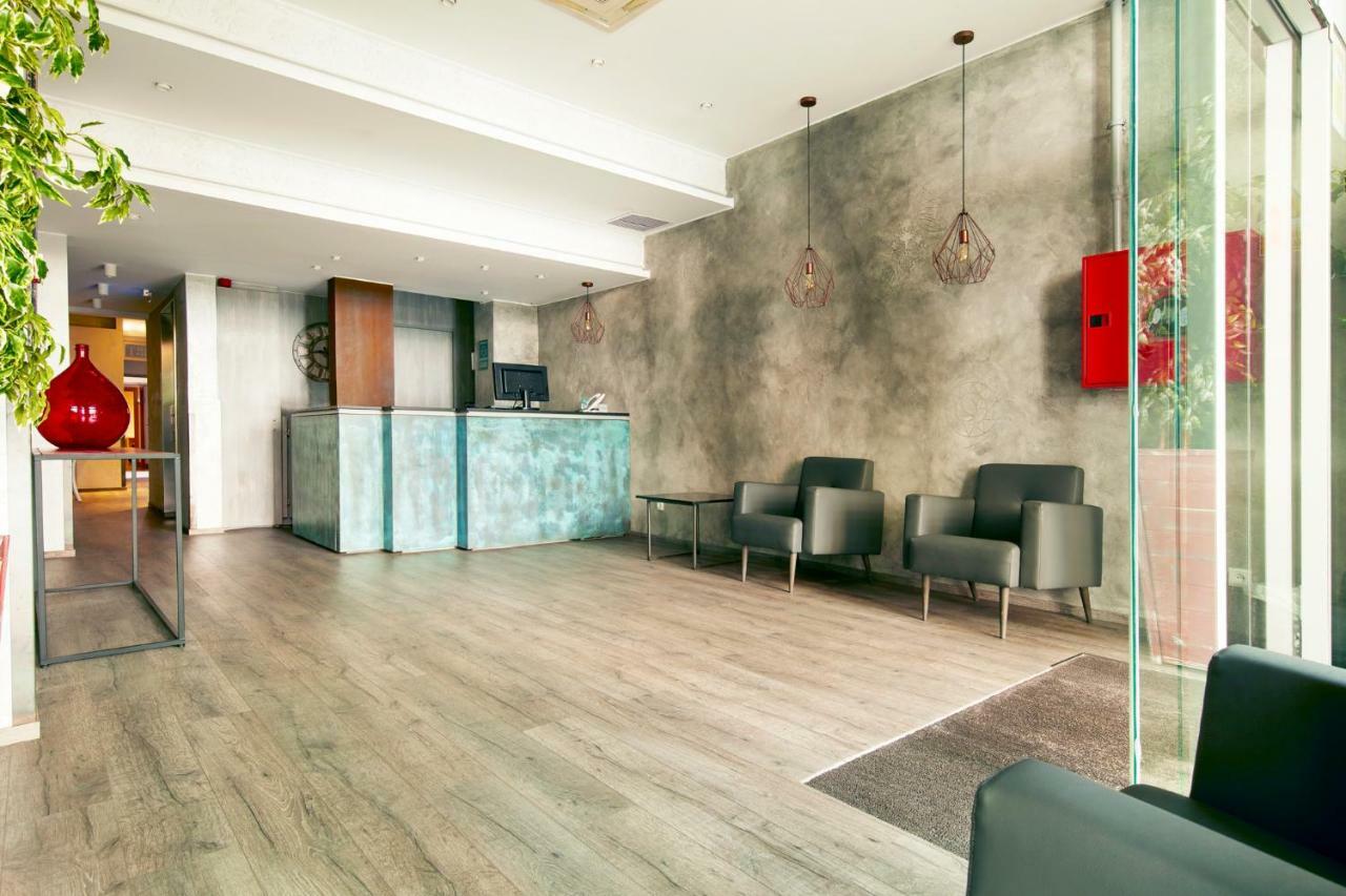 Hotel Transit Barcelona Exteriör bild