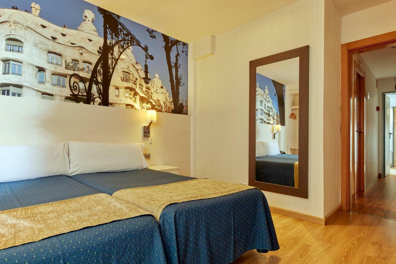 Hotel Transit Barcelona Exteriör bild